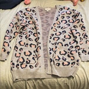 Hayden Leopard Print Cardigan in Gray and Pink